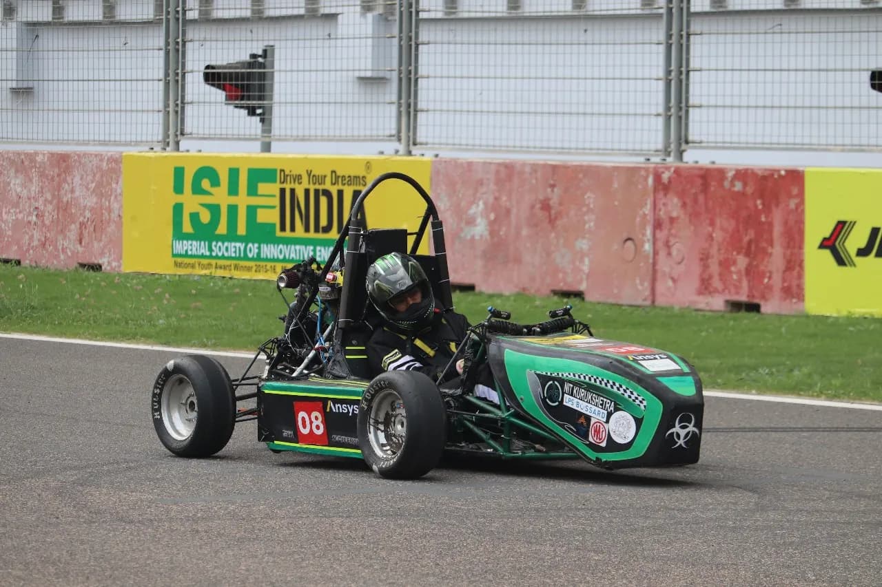 Team Accelerons Electric Image 1